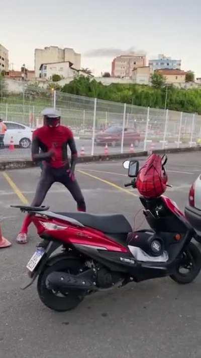 Spider-man vaccinated in Brazil