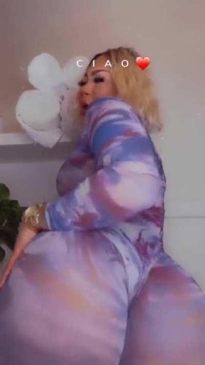 Piink Bombshell 😍