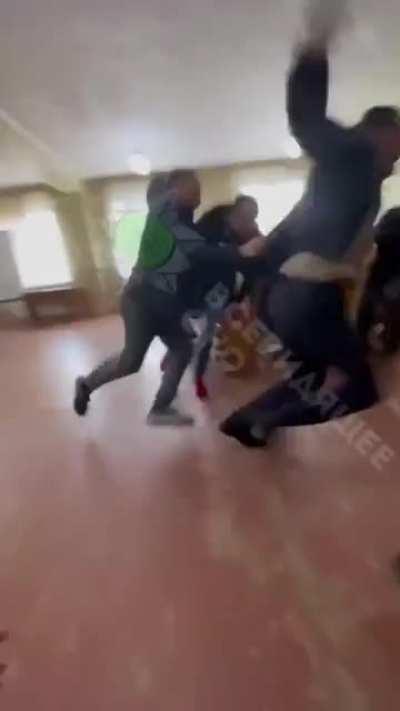 Russian conscript shoots Commander