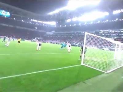 Já tinham visto esse gol do CR7 por esse ângulo?