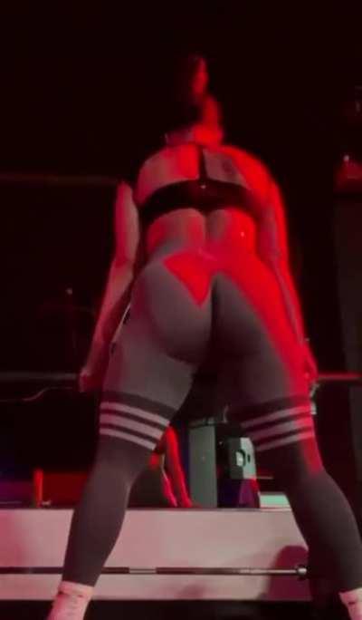 Thick fit @officialkrissytaylor