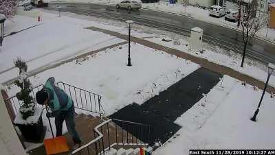 (ノ°Д°）ノ︵ ┻━┻