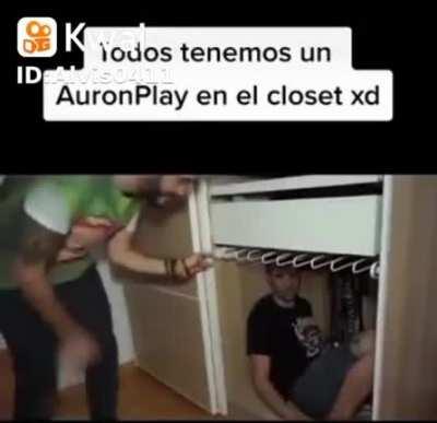 todos tenemos un Auronpley en el closet 😂