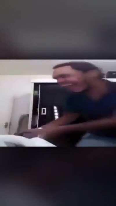 How ima do Bruce fat nose ass when i see him