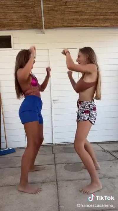 Dancing Around @francescasalerno_