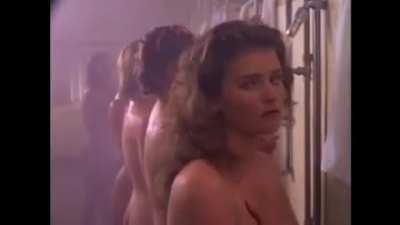 Anne Heche, Ione Skye, Bahni Turpin - Girls In Prison