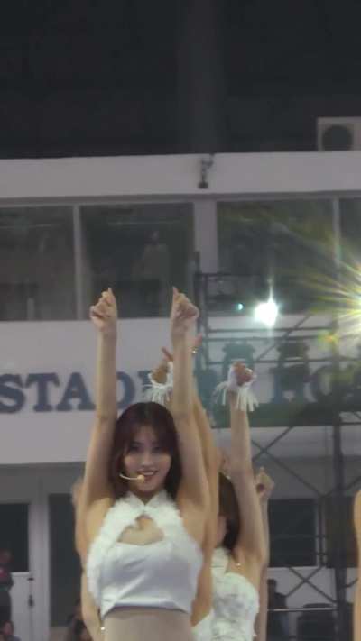 Just Tzuyu turned around