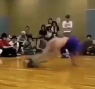 BREAKDANCE! BREAKDOWN!