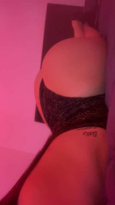 My naked body is waiting for you