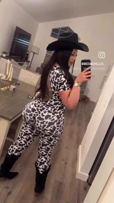 Her shits beautiful I want to fuck her so bad