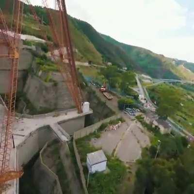 Diving down inside the 'Piloni' with a drone! [blacksheepfpv]