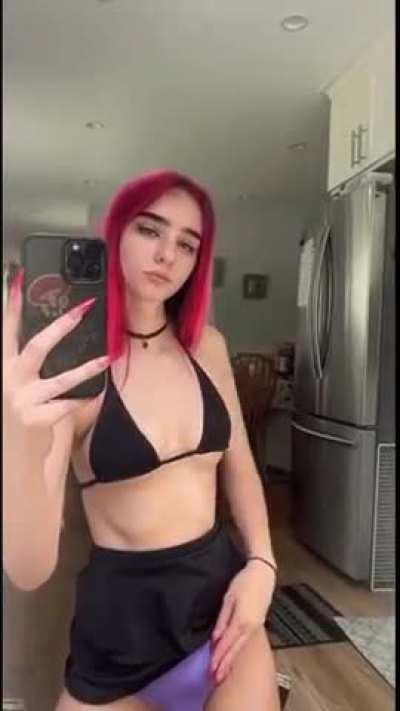 Would you let me show you my trans surprise? ❤️