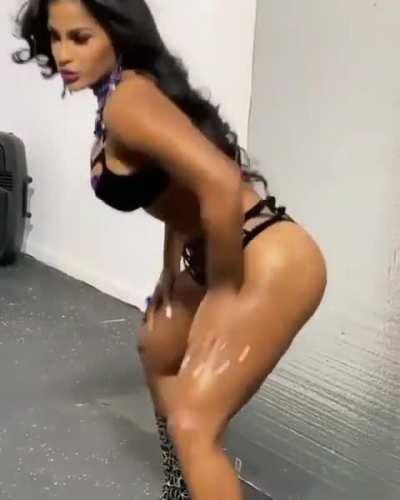 Joseline Hernandez 🤤