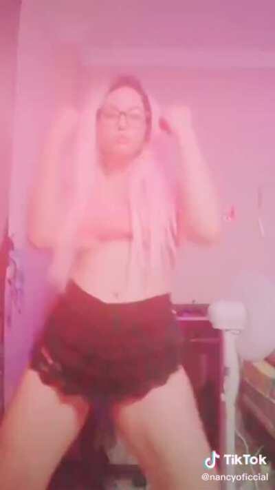 Saben algo de ella !?