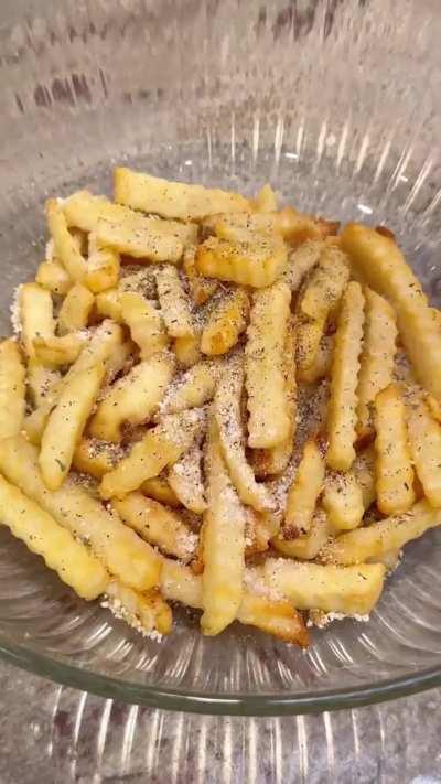 Grease-covered fries for a heart attack (Changed the audio because the original video had awful music)