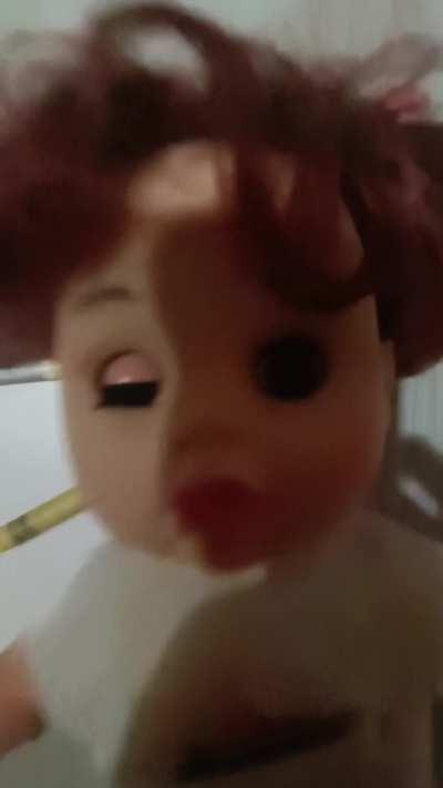 Ich halte gerade die Bibel in meiner Hand
