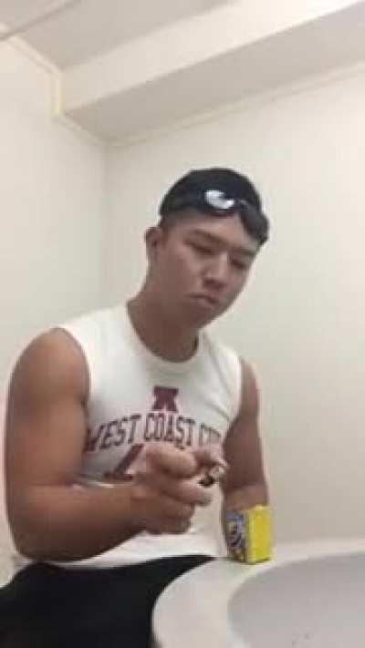 9/10 dentists say this is more effective then mouthwash