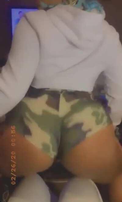 Should I cover MeganTheeStallion twerking her fat ass in dick juice ?