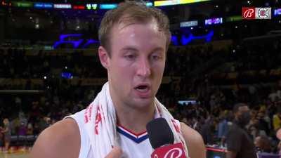 [Highlight] Luke Kennard gets celebrated by his teammates after Clippers win over the Lakers
