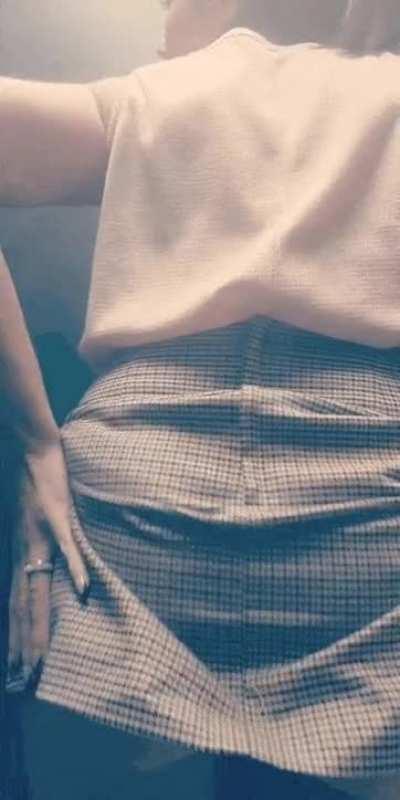 meet me in the staff bathroom [mrs]