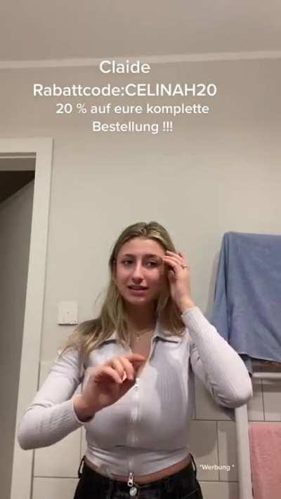 With those cannons she could even sell air and I'd buy it in exchange of wacthing more meat tbh