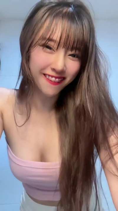 Beautiful thai girl 🧡