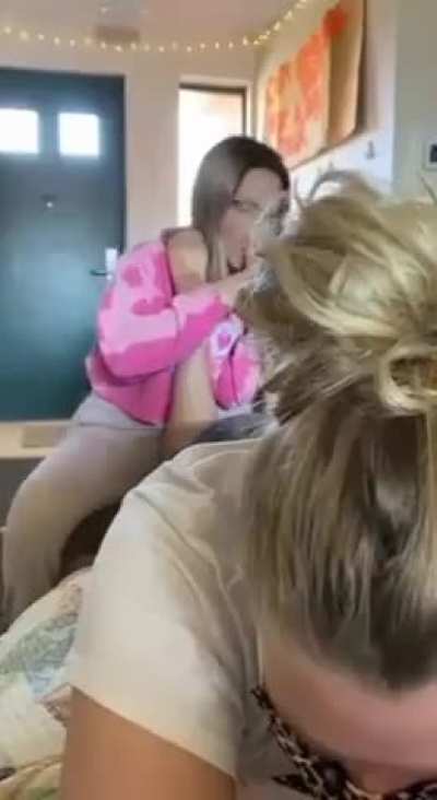 What is she doing!! 😳