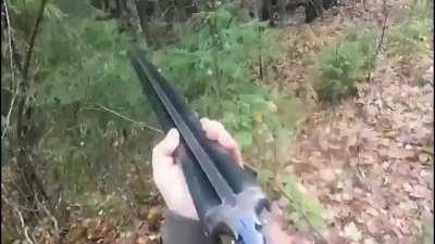 Man maintains his composure when attacked by a bear