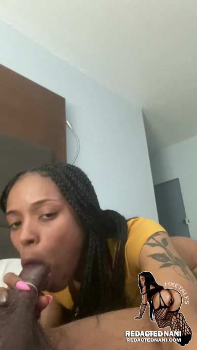 Real hoe eat it thru the wrapper 😜