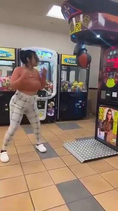 Uff que buena está su madre 