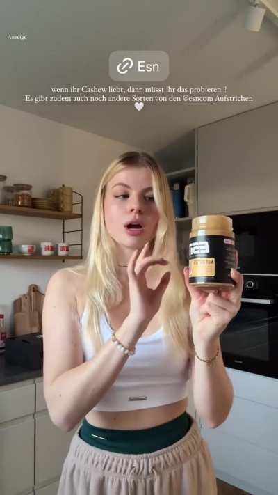 Valli kann für absolut alles Werbung machen 😍