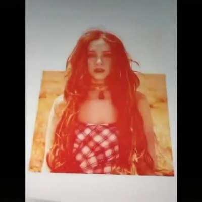 Making a photo using paint in seconds