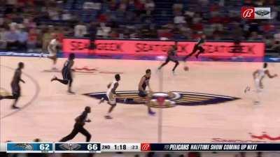 [Highlight] Markelle Fultz takes off for the transition dunk following the Wendell Carter Jr block