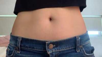 This are the only jeans that fit me 😔