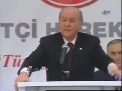 Anlayan anladı :D (Video çözünürlüğü videonun kendisinden kaynaklı)