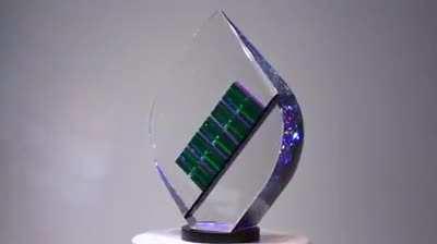 Dimension leaping sculpture