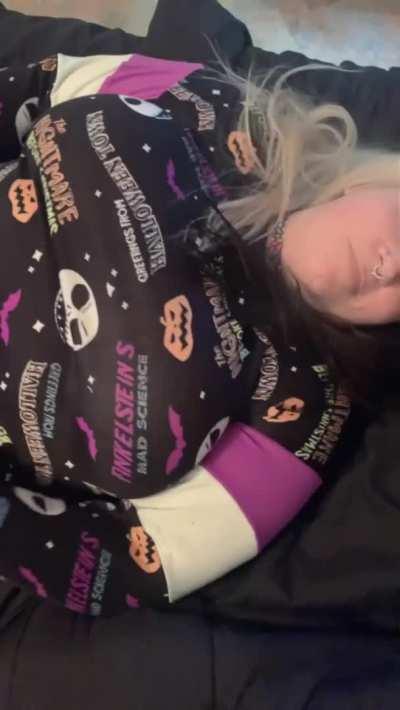 If I call you Jack Skellington, will you put your bone in me??