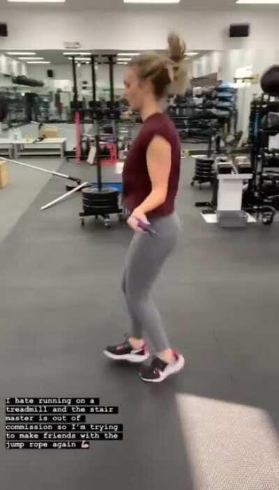 Laura Sanko jumping rope