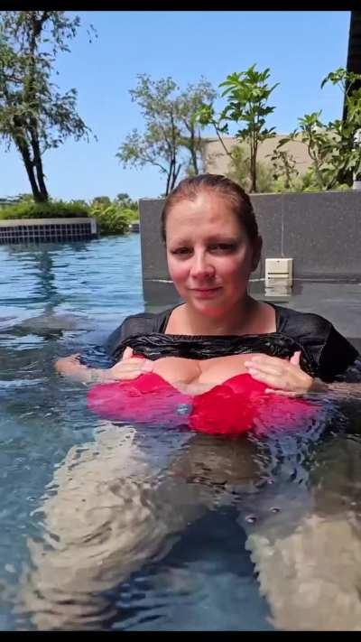 Things look bigger in the water