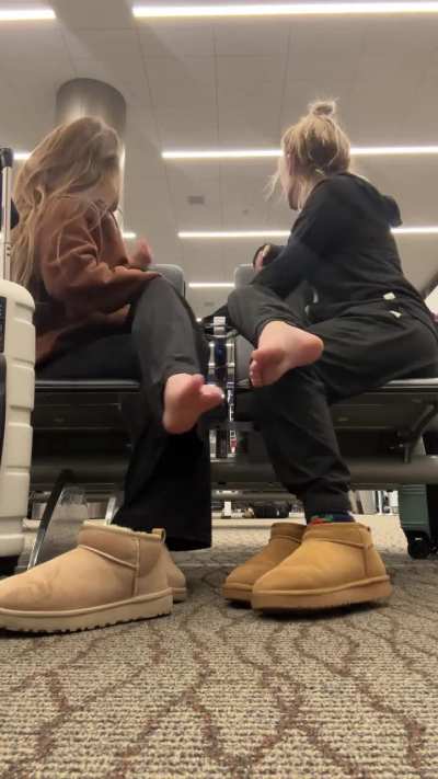 we get attention everywhere we go cause we are so loud.. and also our feet are out 🤣