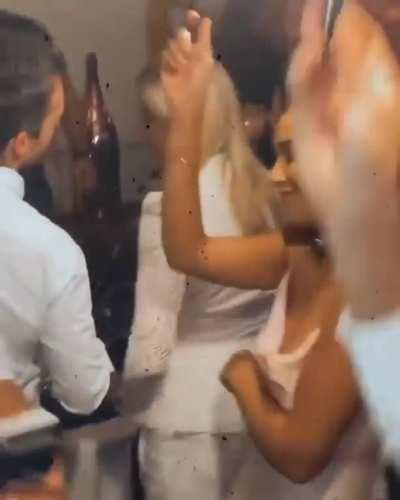 ياحلو عمتي هلا ☺️🤍 لو يكبر صدرها كمان شويه بتصير بيرفكت 🥹🤍