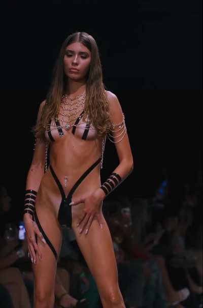 N a o m i H e r n a n d e z - Miami 2023