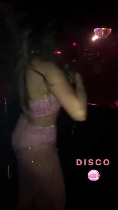 I bet Selena Gomez Got fucked the night she wore this outfit