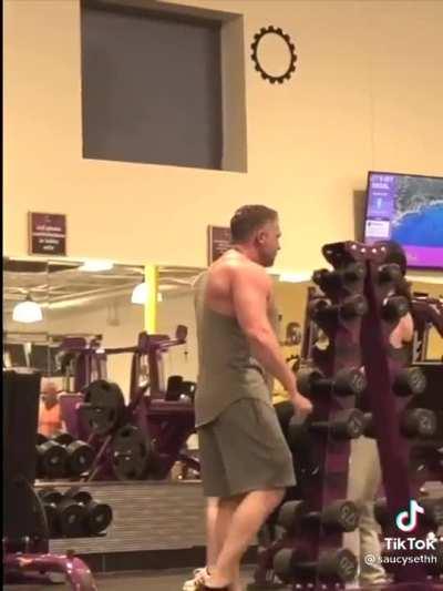 Screaming in a gym for a tiktok video