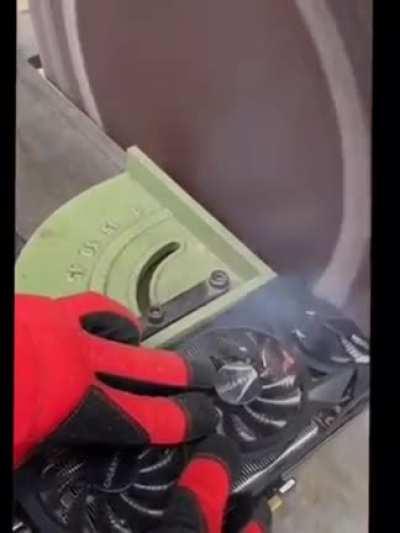 I found this video on discord and I’m crying