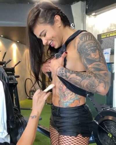 Claudia Gadelha