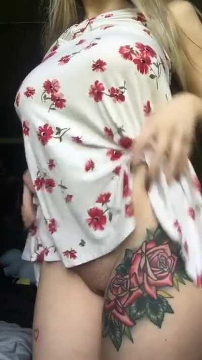 Is it sundress season yet??😩 (OC)