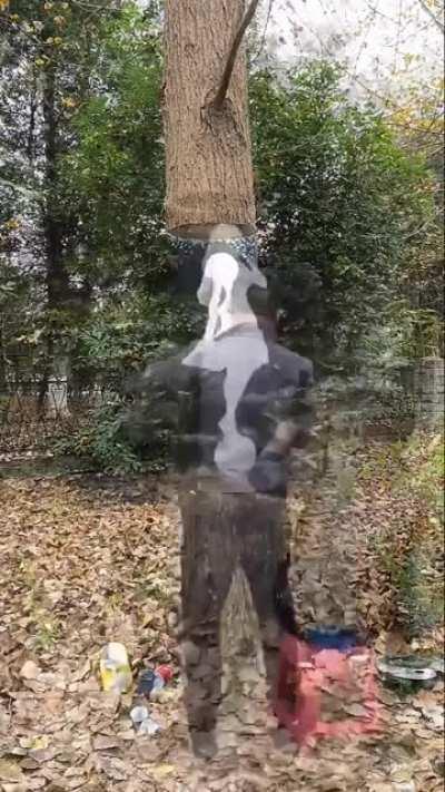 Artwork perfectly matches background!