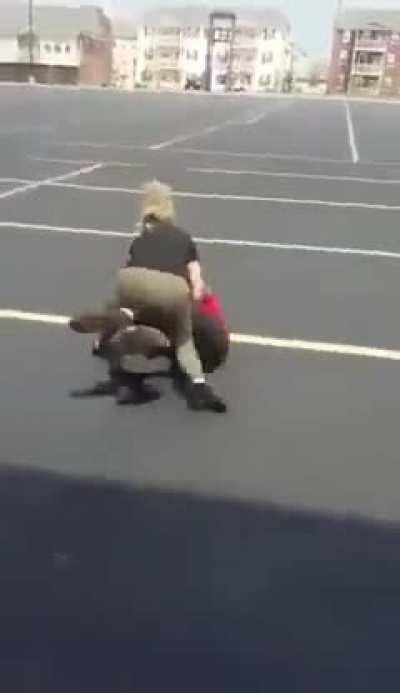 battle of the blondes