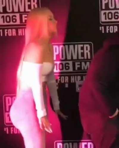 Her best Twerking video ?